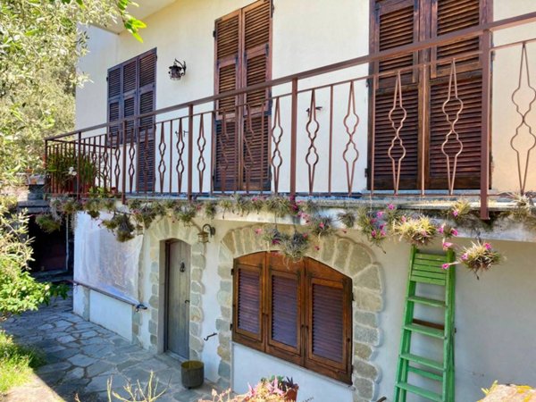 casa indipendente in vendita a Sori