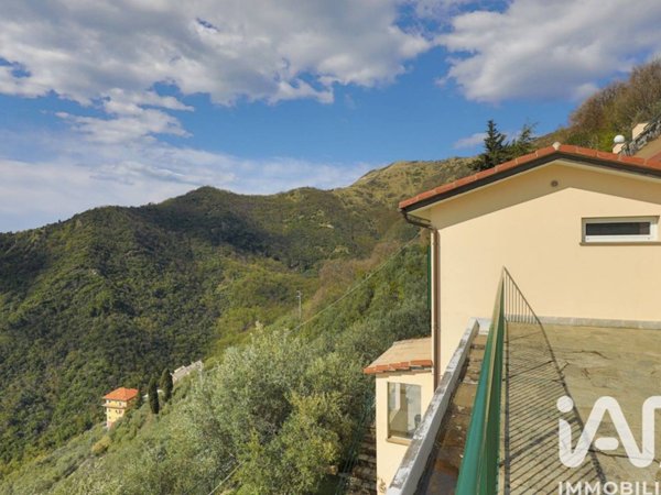 casa indipendente in vendita a Sori