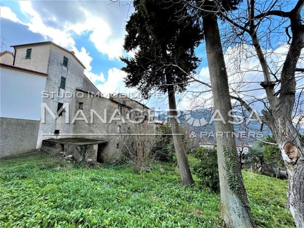 casa indipendente in vendita a Sori in zona Capreno