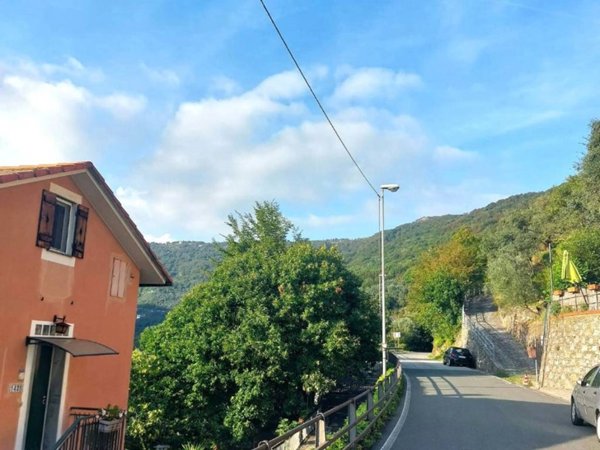appartamento in vendita a Sori in zona Capreno