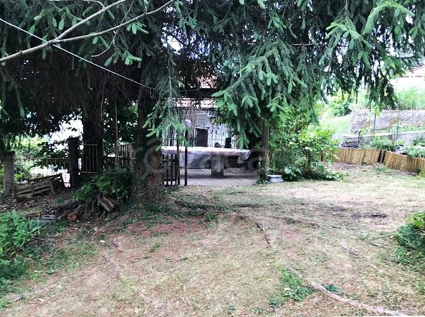 casa indipendente in vendita a Tiglieto