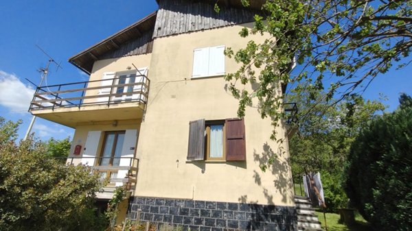 casa indipendente in vendita a Tiglieto