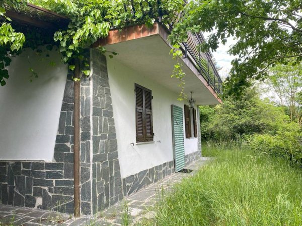 casa indipendente in vendita a Tiglieto
