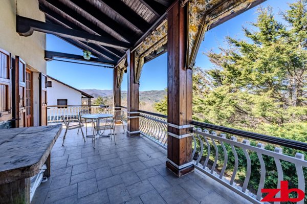 casa indipendente in vendita a Tiglieto