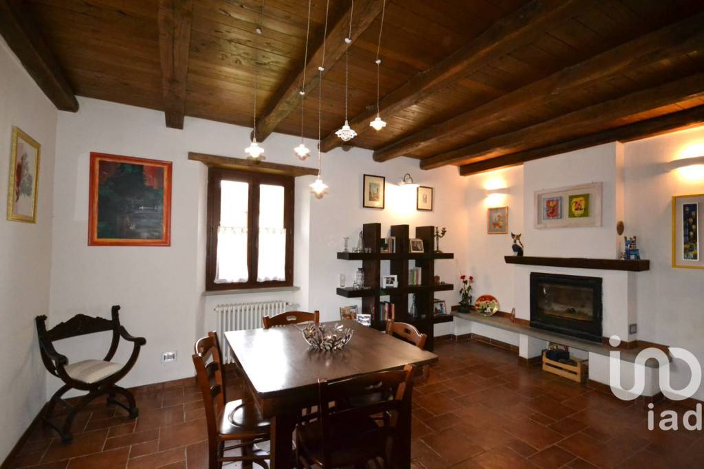 casa indipendente in vendita a Tiglieto
