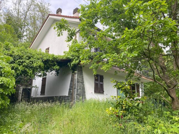 casa indipendente in vendita a Tiglieto