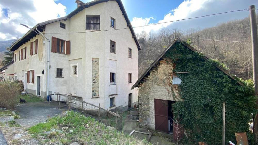 casa indipendente in vendita a Tiglieto