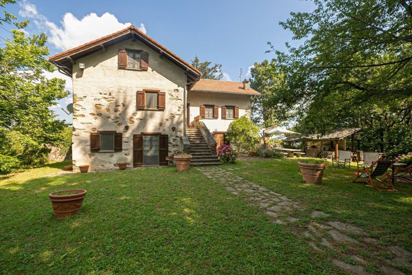 casa indipendente in vendita a Tiglieto