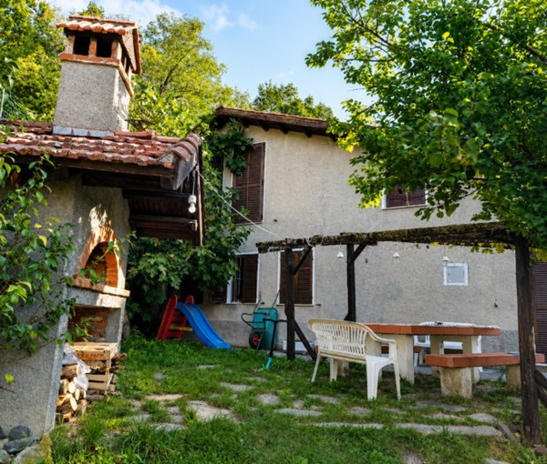 casa indipendente in vendita a Tiglieto in zona Casavecchia