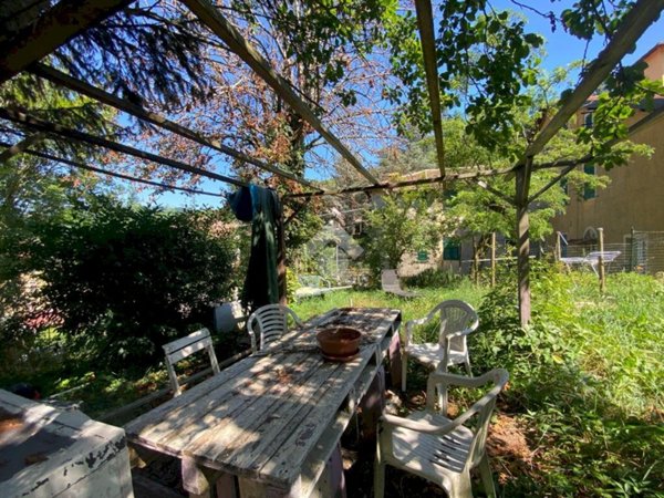 casa indipendente in vendita a Torriglia