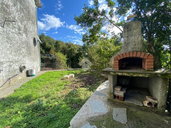 casa indipendente in vendita a Torriglia