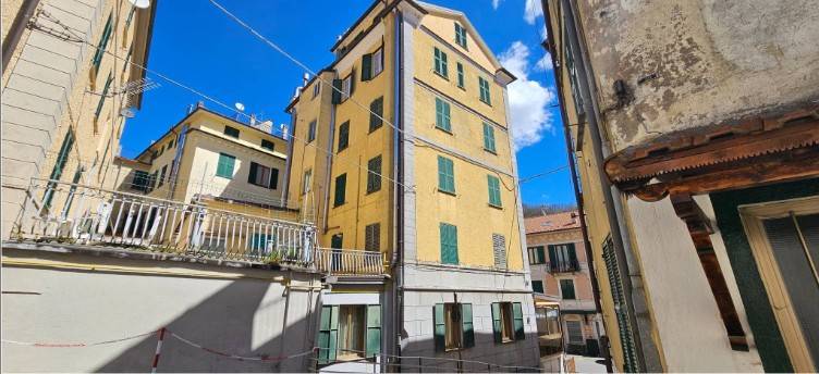 negozio in vendita a Torriglia