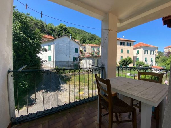 casa indipendente in vendita a Torriglia
