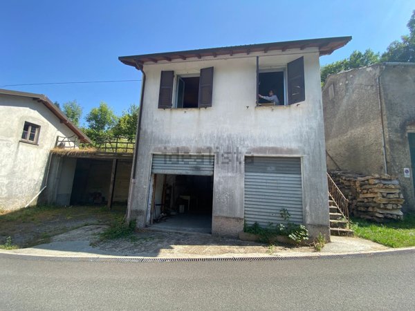 esavano in vendita a Torriglia