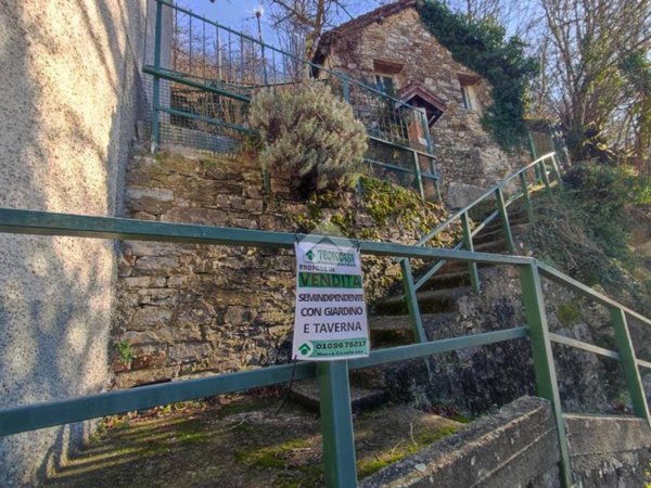 casa semindipendente in vendita a Torriglia in zona Fascia di Carlo