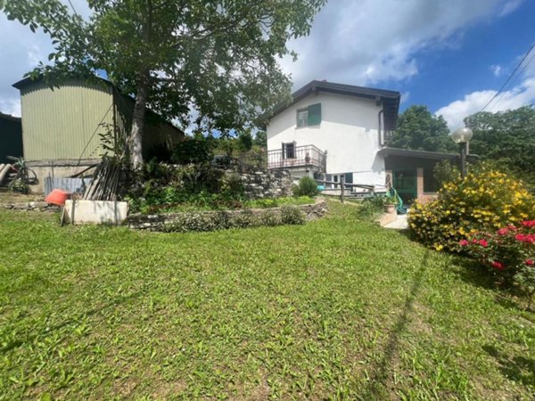 casa semindipendente in vendita a Torriglia