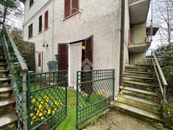 appartamento in vendita a Torriglia in zona Laccio