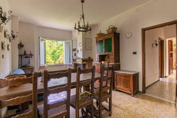 casa indipendente in vendita a Torriglia in zona Porto