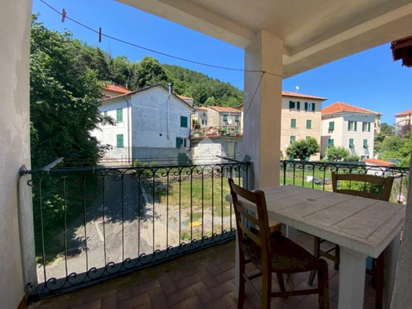 casa semindipendente in vendita a Torriglia in zona Marzano