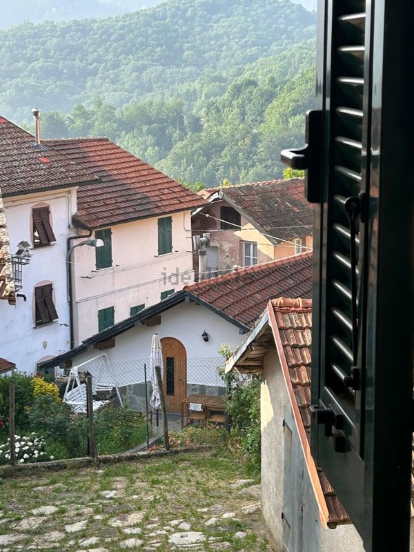 quadrivano in vendita a Torriglia