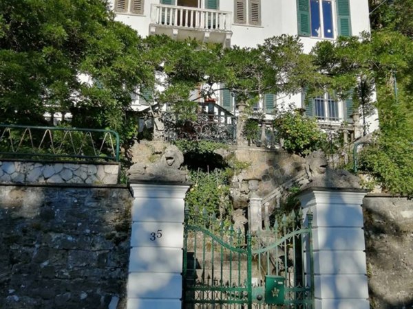 casa indipendente in vendita a Torriglia