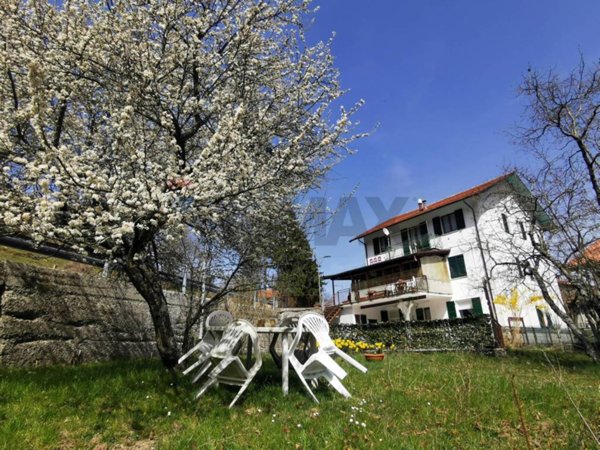 appartamento in vendita a Torriglia in zona Bavastri
