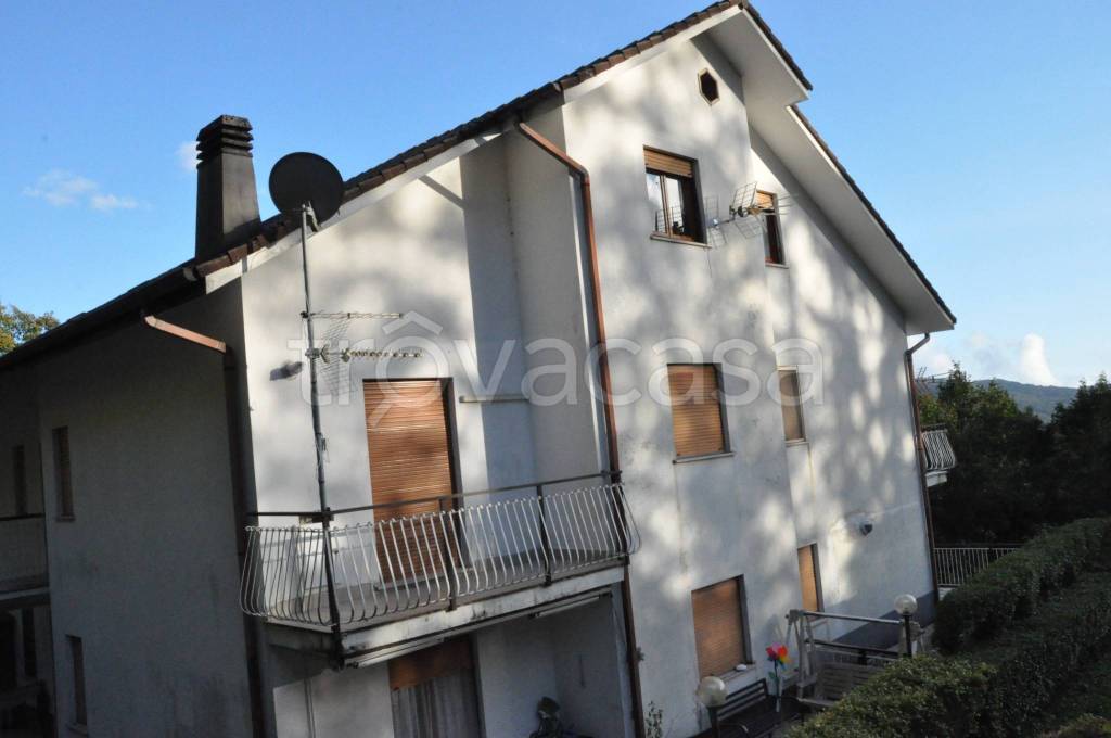 appartamento in vendita a Torriglia in zona Donetta