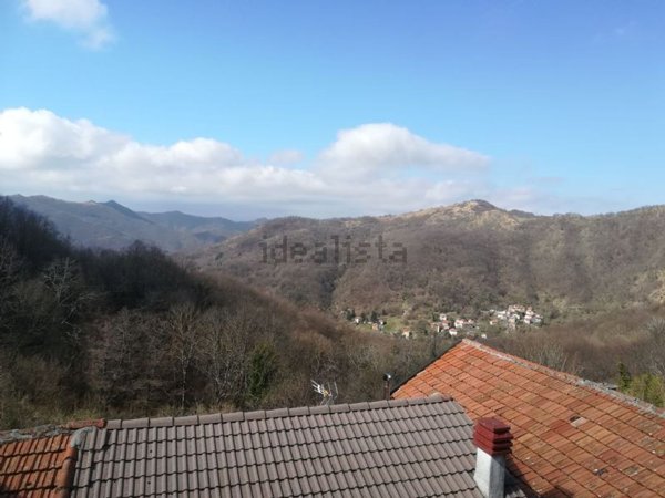 appartamento in vendita a Torriglia in zona Marzano