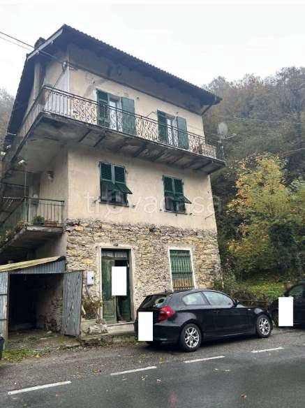 appartamento in vendita a Torriglia in zona Fascia di Carlo