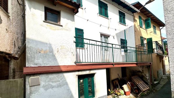 casa indipendente in vendita a Torriglia in zona Bavastri