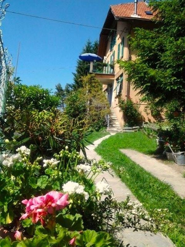 casa indipendente in vendita a Torriglia