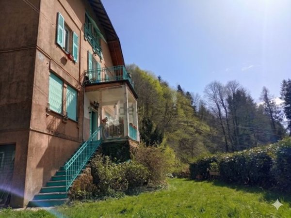 casa indipendente in vendita a Torriglia