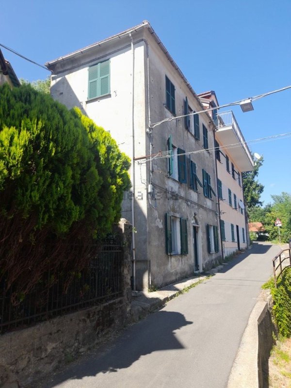 casa semindipendente in vendita a Torriglia in zona Marzano