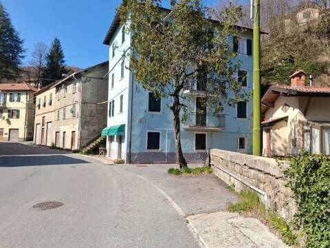 negozio in vendita a Torriglia
