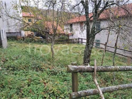 appartamento in vendita a Torriglia in zona Porto