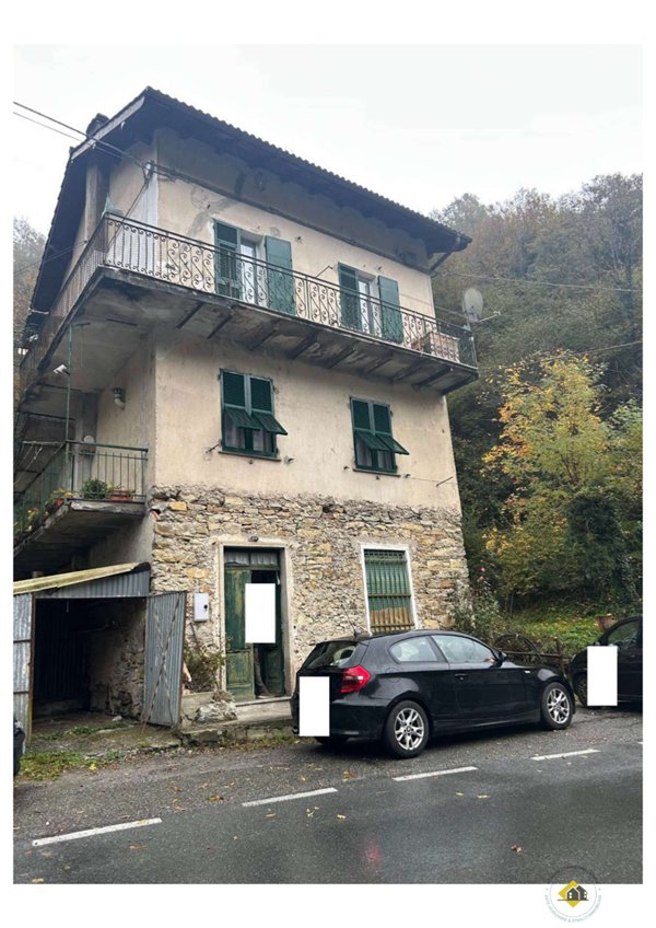 appartamento in vendita a Torriglia in zona Fascia di Carlo