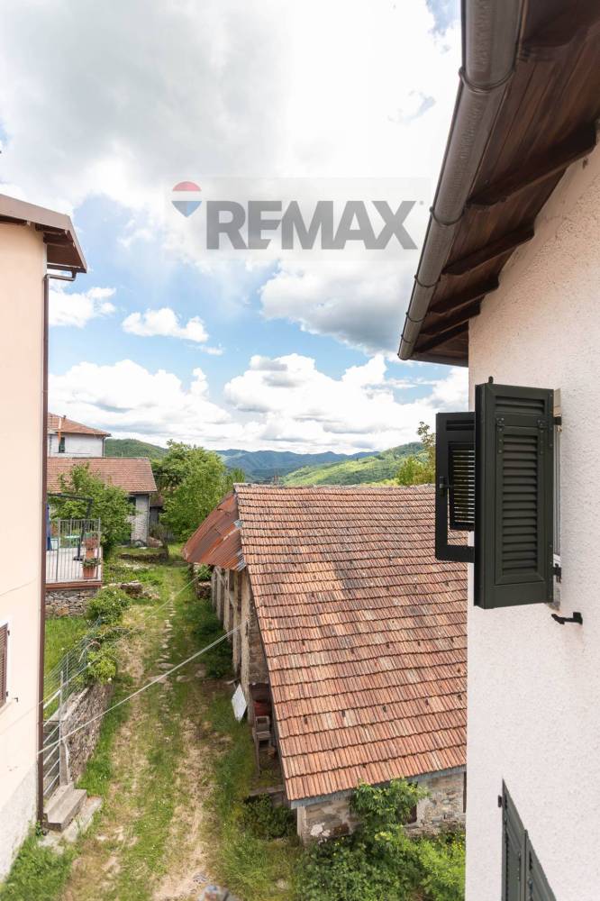 appartamento in vendita a Torriglia in zona Bavastri