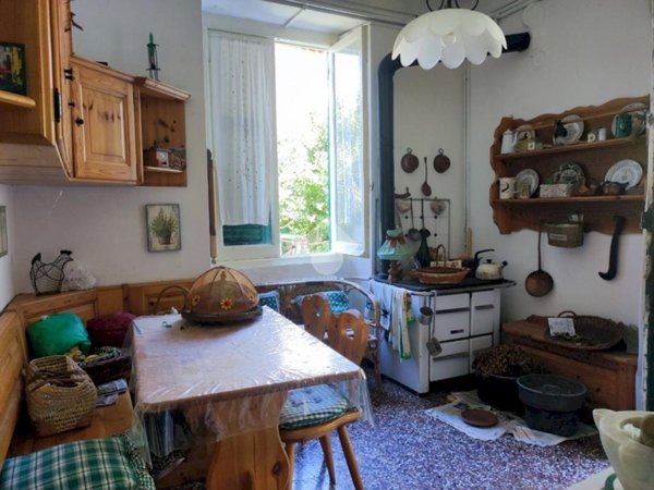 appartamento in vendita a Torriglia in zona Marzano