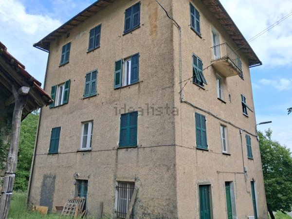 appartamento in vendita a Torriglia in zona Olcesi