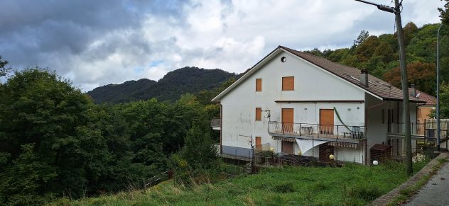 appartamento in vendita a Torriglia in zona Donetta