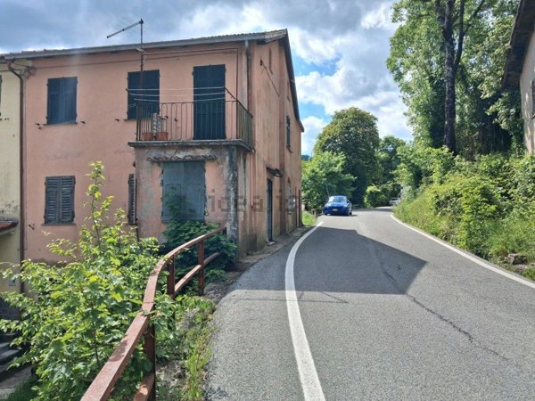 appartamento in vendita a Torriglia in zona Casaleggio