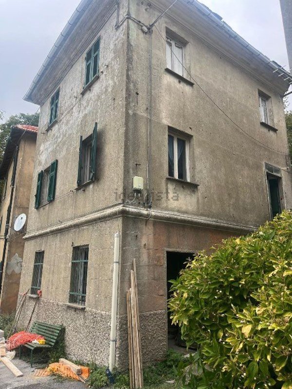 appartamento in vendita a Torriglia in zona Porto