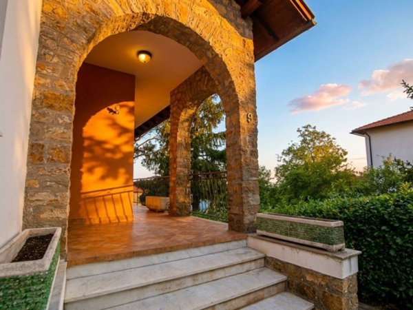 casa indipendente in vendita a Torriglia in zona Marzano