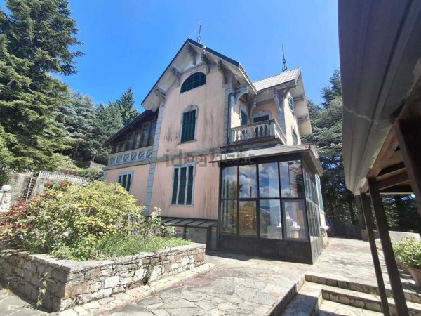 casa indipendente in vendita a Torriglia in zona Porto