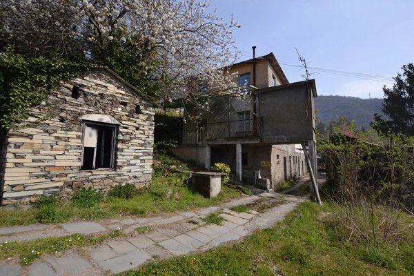 casa semindipendente in vendita a Tribogna