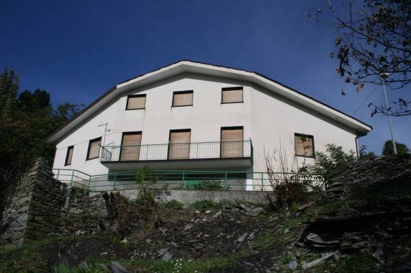 casa indipendente in vendita a Tribogna in zona Aveno