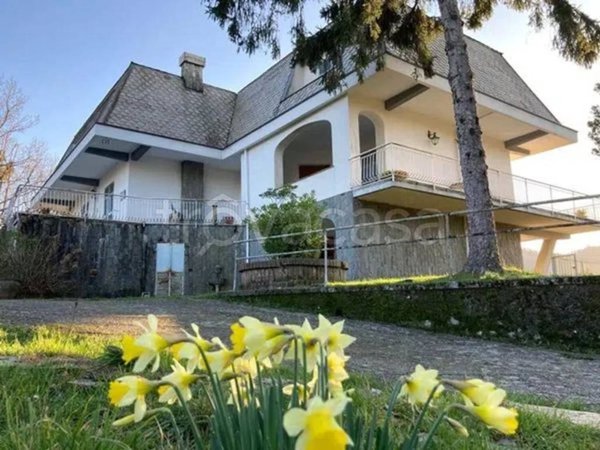 casa indipendente in vendita ad Uscio