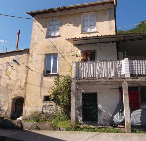 casa indipendente in vendita ad Uscio in zona Terrile