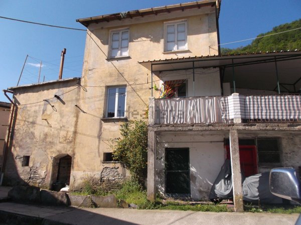 appartamento in vendita ad Uscio in zona Terrile