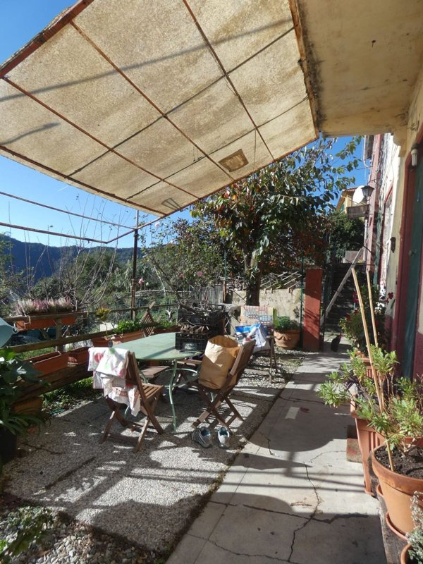 casa indipendente in vendita ad Uscio